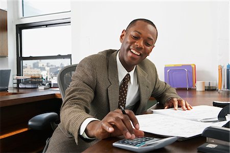 Pourquoi faire appel à un expert-comptable est essentiel pour votre entreprise